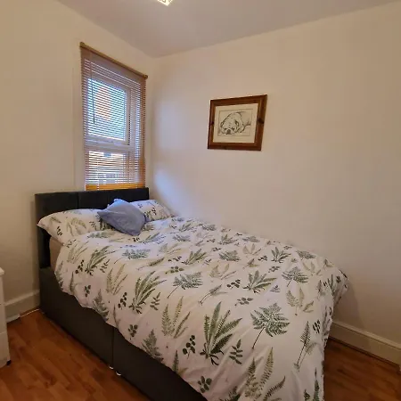 Cosyhomestay Evesham Spacious Home W/Free Parking & Wifi Exterior photo