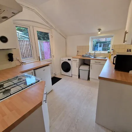 Cosyhomestay Evesham Spacious Home W/Free Parking & Wifi Exterior photo