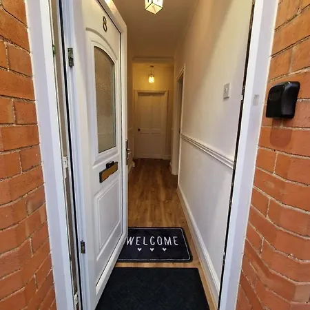 Cosyhomestay Evesham Spacious Home W/Free Parking & Wifi Exterior photo