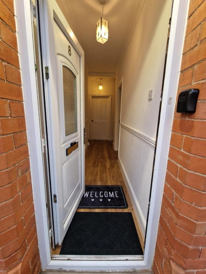 Cosyhomestay Spacious W/free Parking & Wifi *